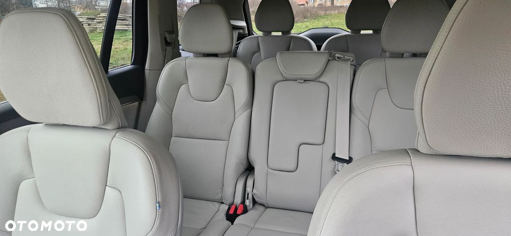 Volvo XC 90 T5 AWD Momentum Pro 7os - 11