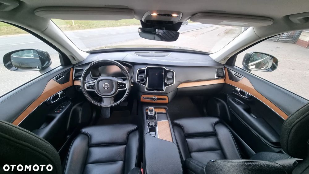 Volvo XC 90 - 6