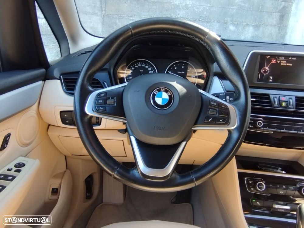 BMW 216 Active Tourer d Luxury Line - 29