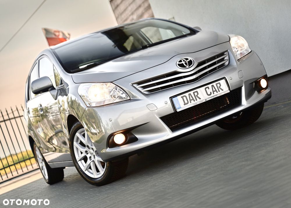 Toyota Verso 1.8 5-Sitzer Executive