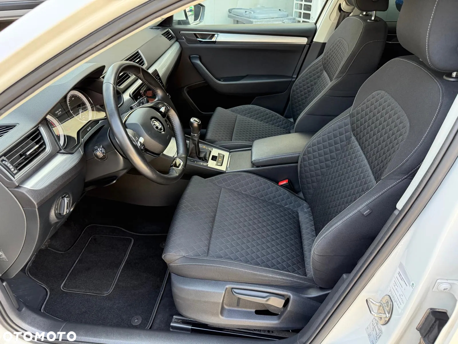 Skoda Superb 1.5 TSI Ambition - 11