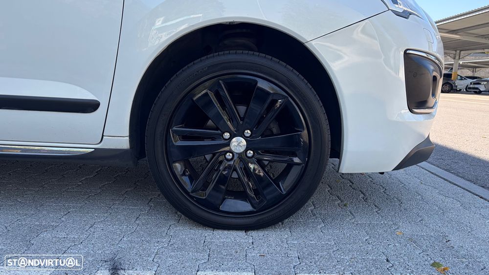 Peugeot 3008 HDi 160 Auto Active - 16