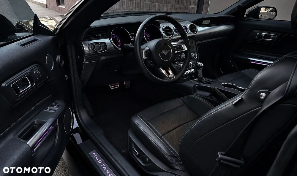 Ford Mustang 5.0 V8 GT - 8