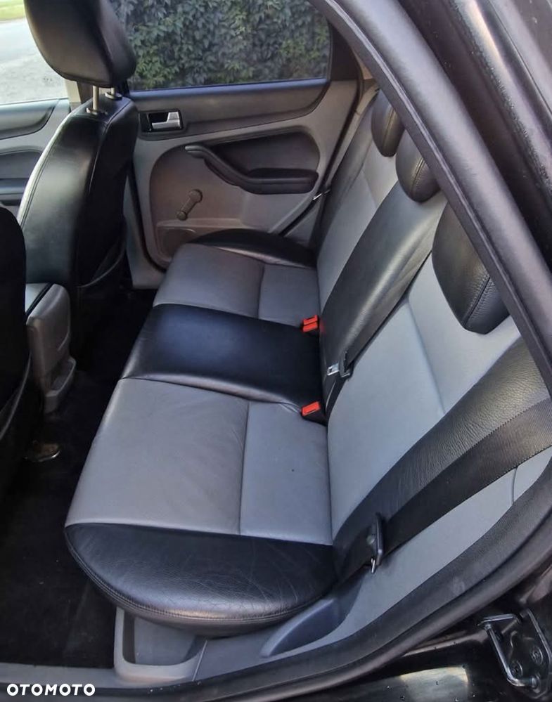 Ford Focus 1.6 16V Titanium - 3