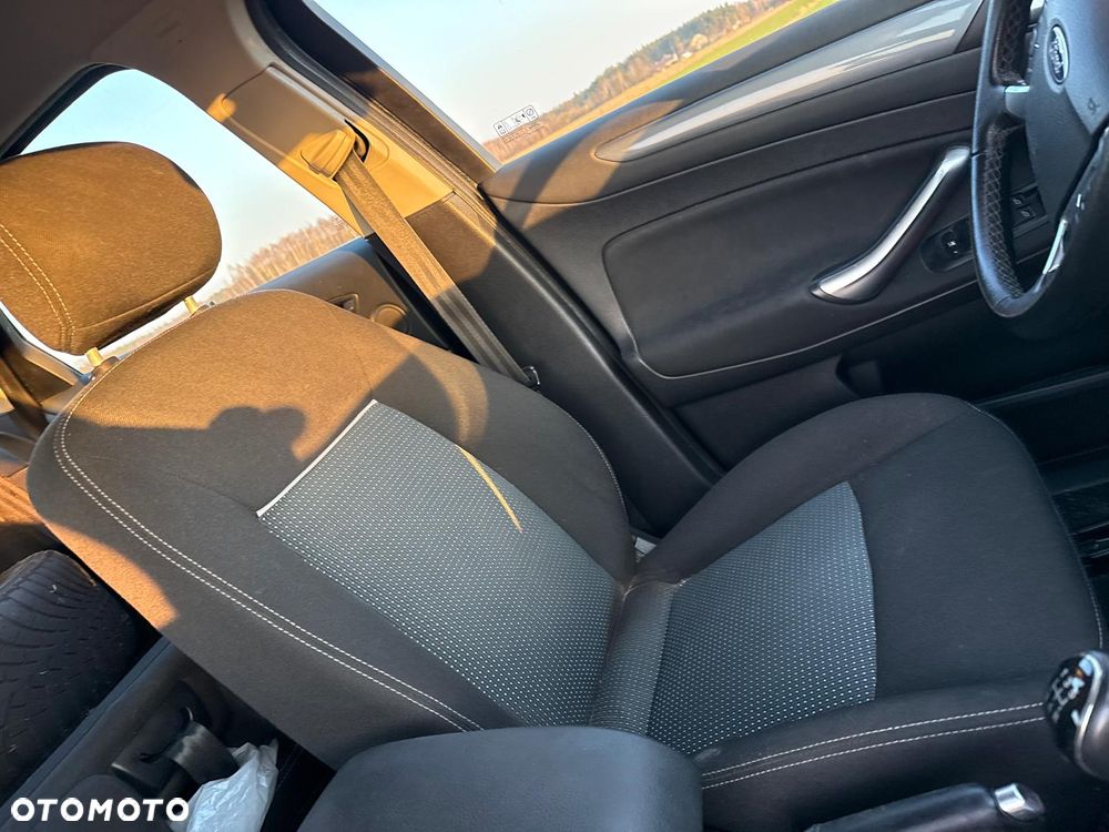 Ford Mondeo 2.0 S - 8