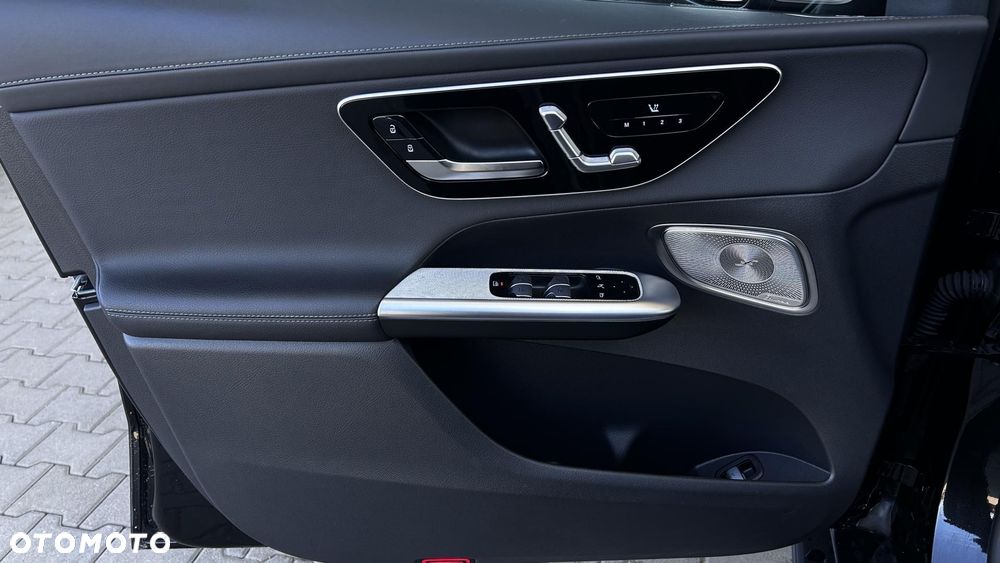 Mercedes-Benz GLC - 10