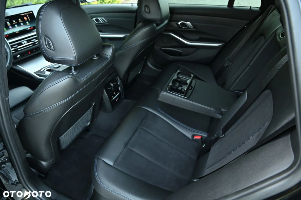 BMW Seria 3 - 21