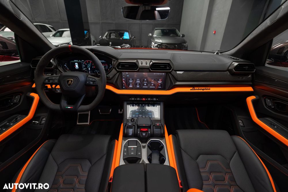 Lamborghini URUS - 29