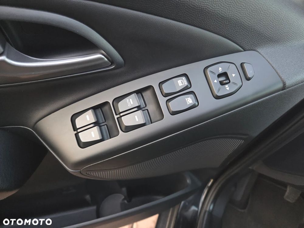 Hyundai ix35 2.0 4WD Style - 16