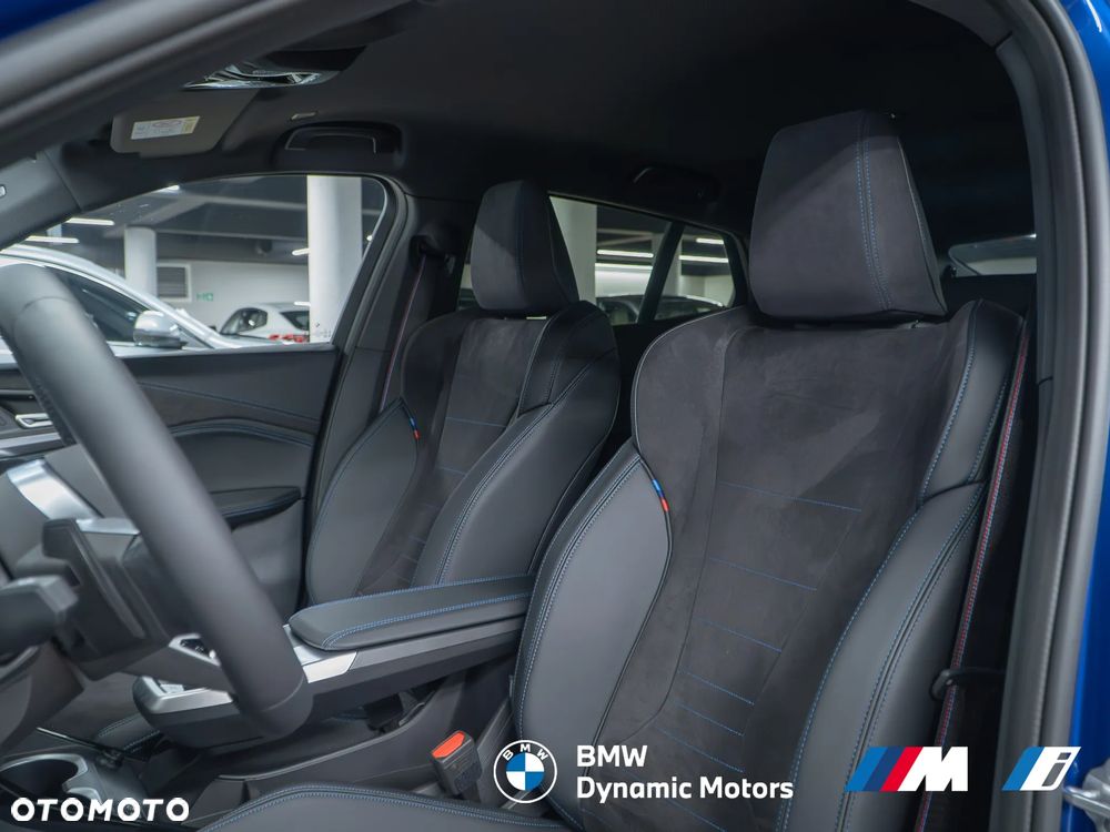 BMW iX2 eDrive20 - 18