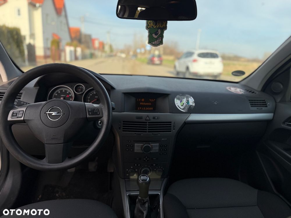 Opel Astra 1.6 - 11