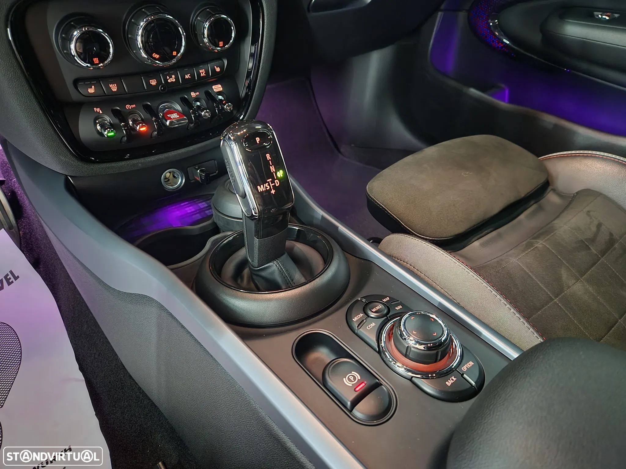 MINI Clubman John Cooper Works Premium P. JCW Plus Auto - 25