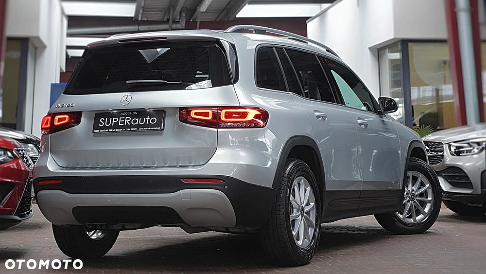 Mercedes-Benz GLB 180 7G-DCT - 11
