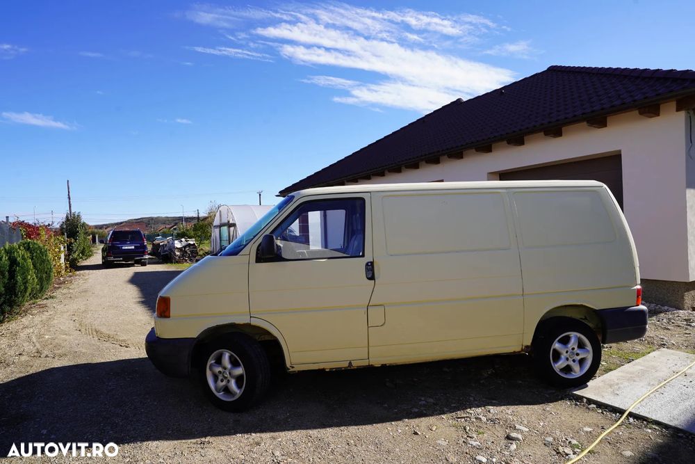 Volkswagen Transporter - 2