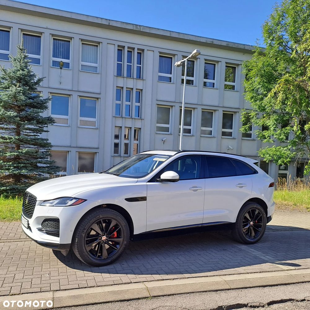 Jaguar F-Pace - 4