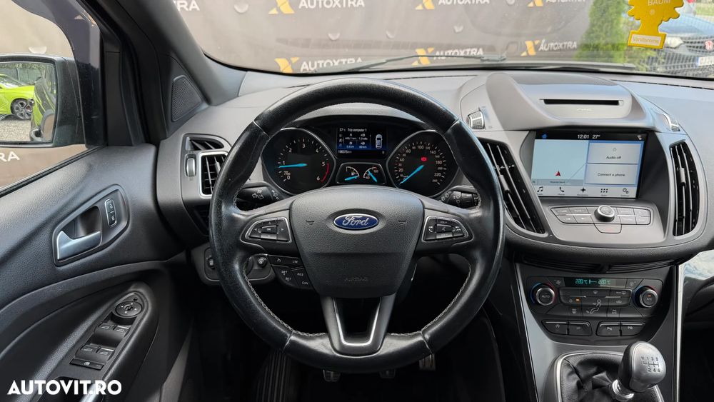 Ford Kuga 1.5 TDCi 2WD ST-Line - 20