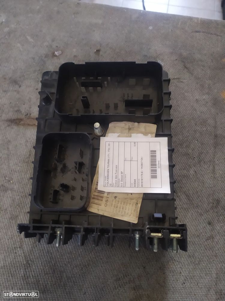 CAIXA DE FUSIVEIS VOLKSWAGEN TOURAN / 0515191175-E / 1K0937124 - 2