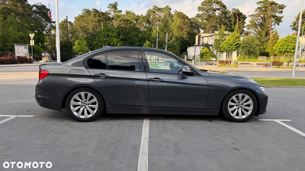 BMW Seria 3 318d Modern Line - 2