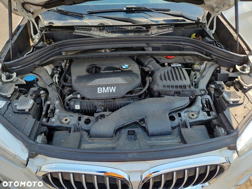 BMW X1 xDrive28i Sport Line - 15