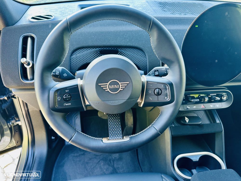 MINI Countryman S Classic S + - 26