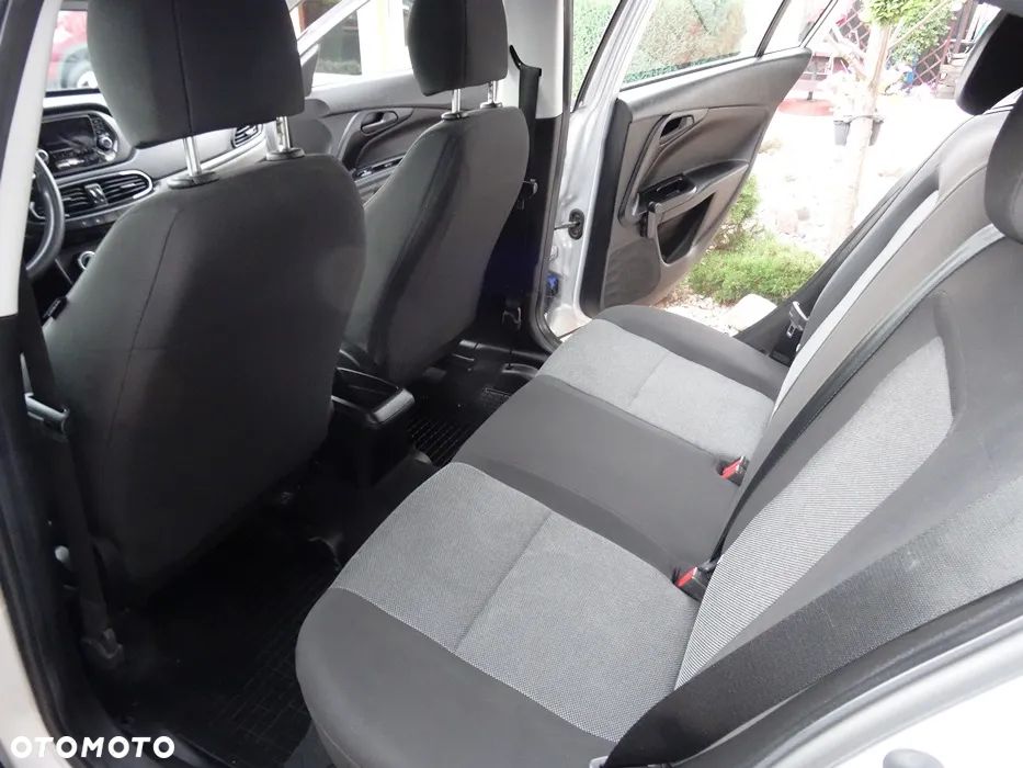 Fiat Tipo 1.4 16v Easy - 16