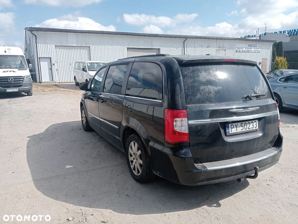 Chrysler Town & Country 3.6 Limited - 8