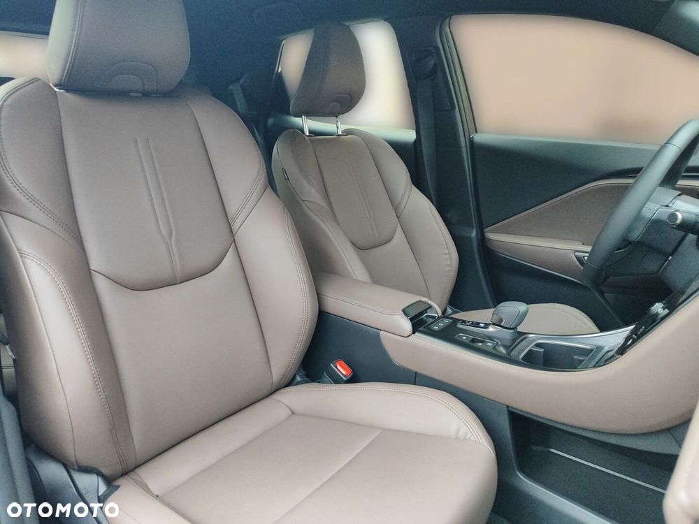 Lexus LBX 2024