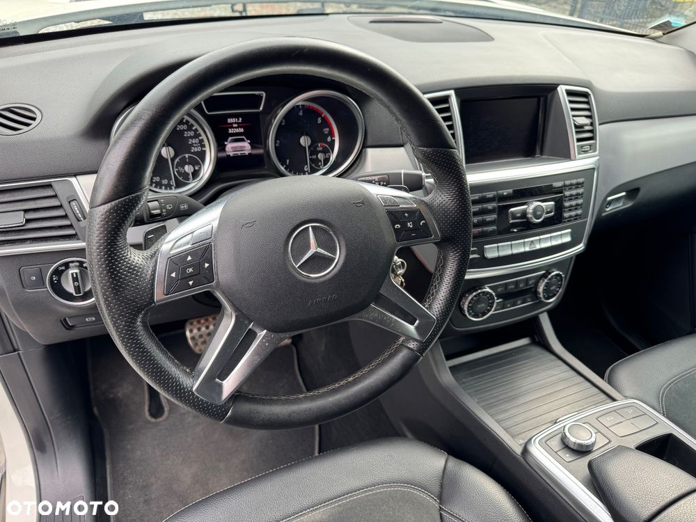 Mercedes-Benz ML - 6