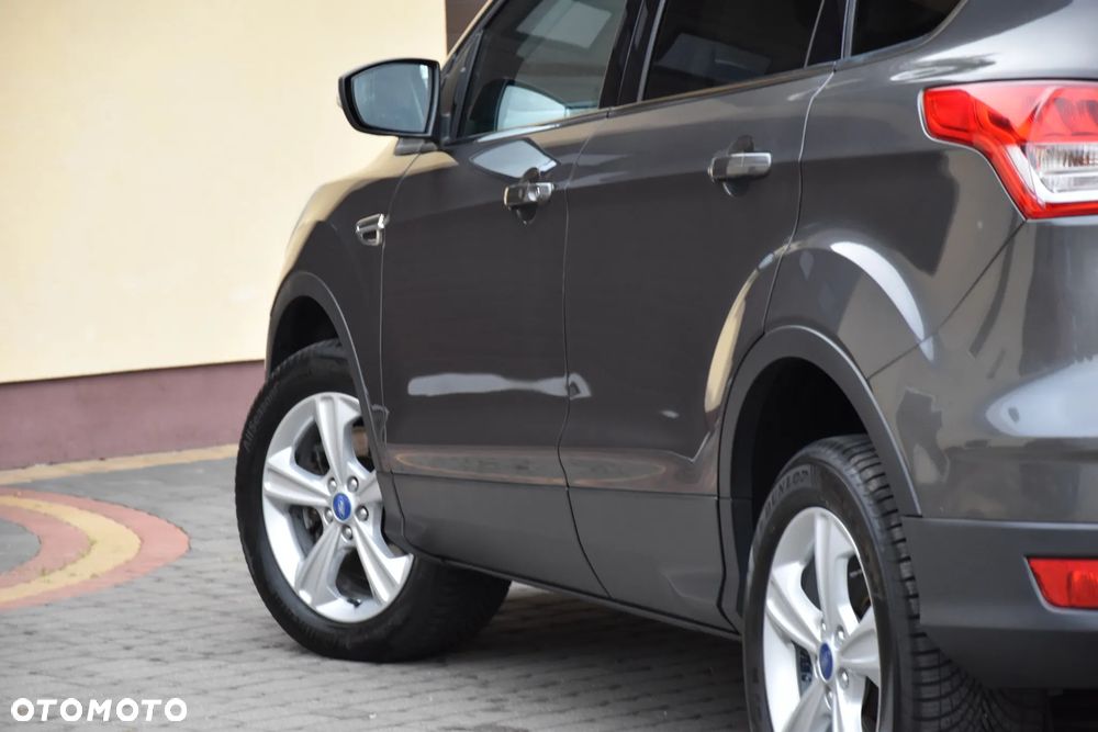 Ford Kuga 2.0 TDCi AWD Titanium - 10