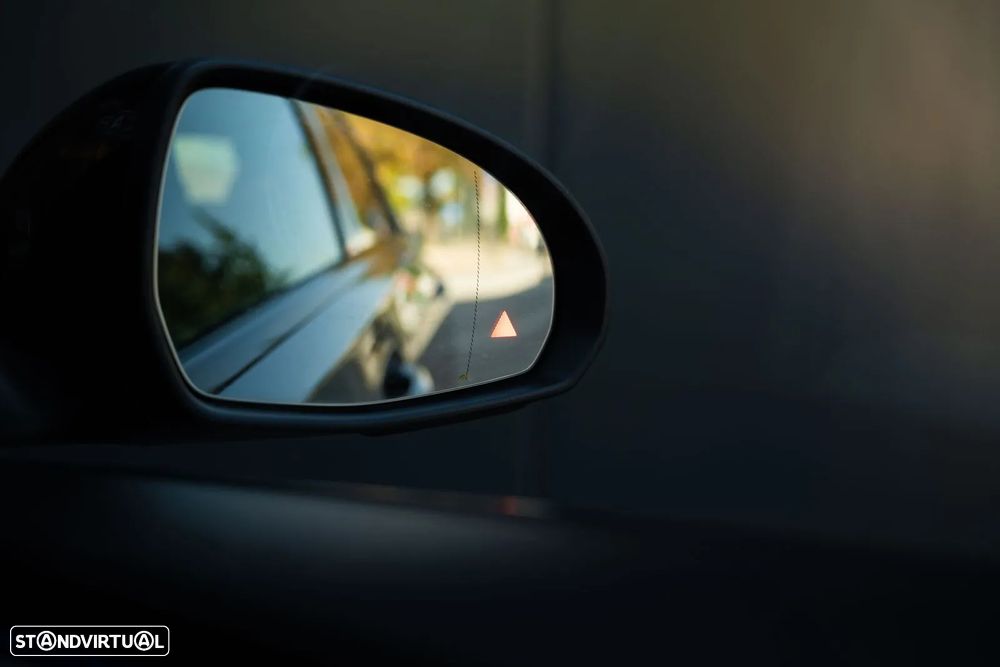 Mercedes-Benz C 200 AMG Line - 29