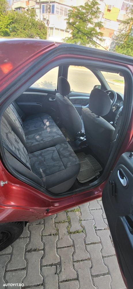Dacia Logan 1.6 MPI Laureate - 10