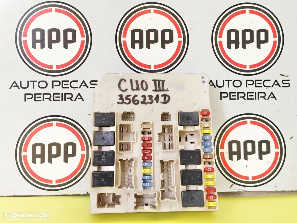Módulo Fusíveis Renault Clio 3, refªs: 902446A, 902663A e 356231D.