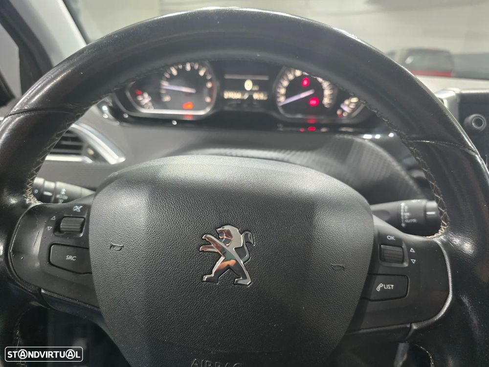 Peugeot 2008 1.6 BlueHDi Allure - 14