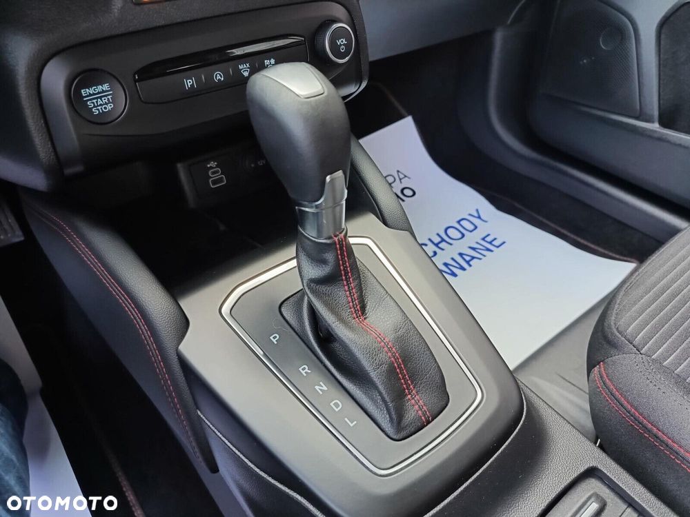 Ford Focus 1.0 EcoBoost mHEV ST-Line X - 25
