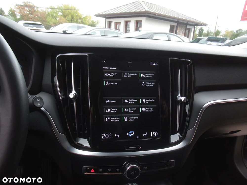Volvo V60 T4 Momentum - 18