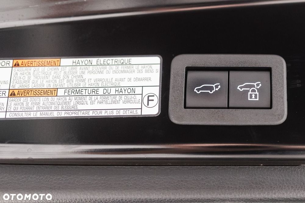 Toyota Corolla Cross - 36