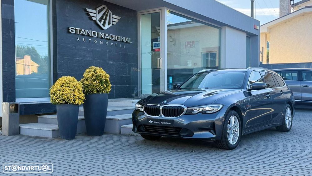 BMW 330 - 4