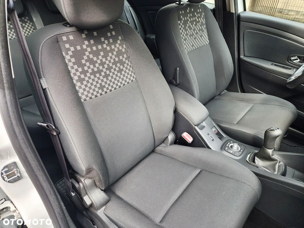Renault Megane 1.6 16V 100 Paris - 27