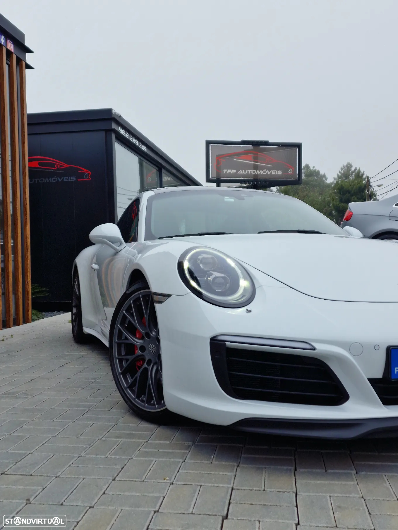 Porsche 911 (991) Carrera 4 S PDK - 18