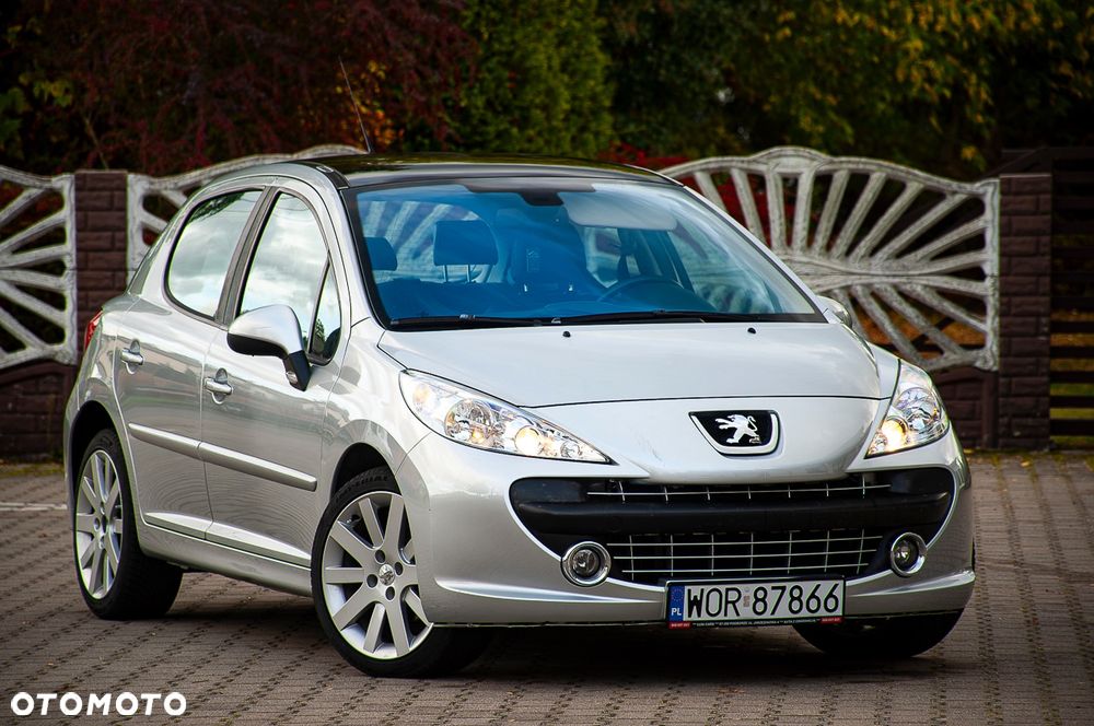 Peugeot 207 150 Turbo Platinum - 29