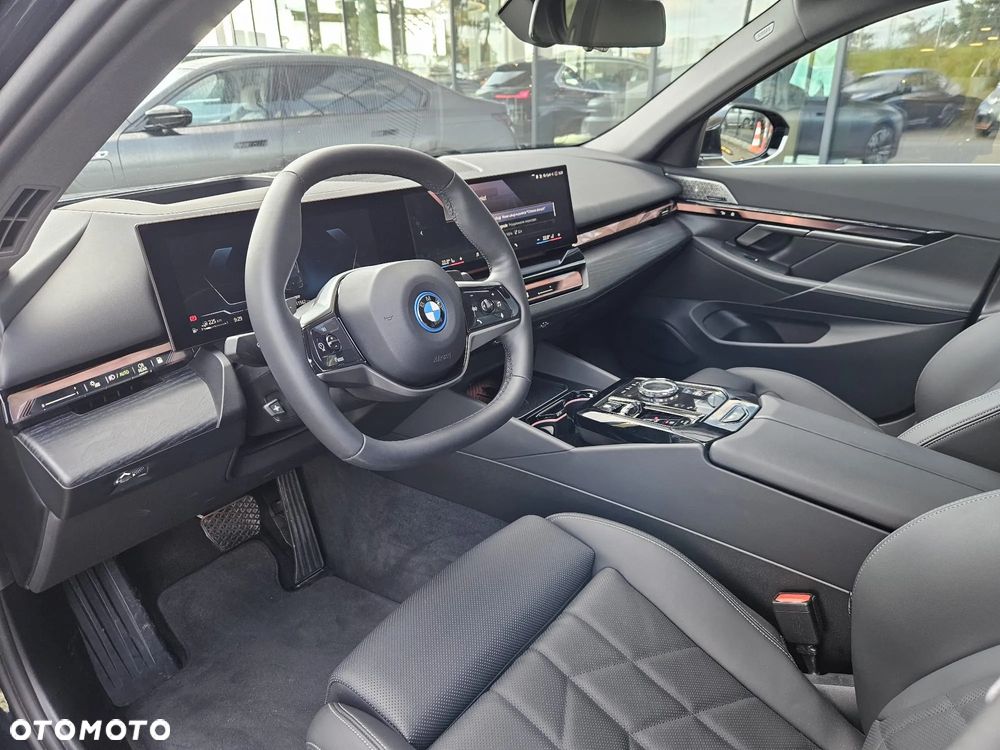 BMW Seria 5 530e PHEV - 10