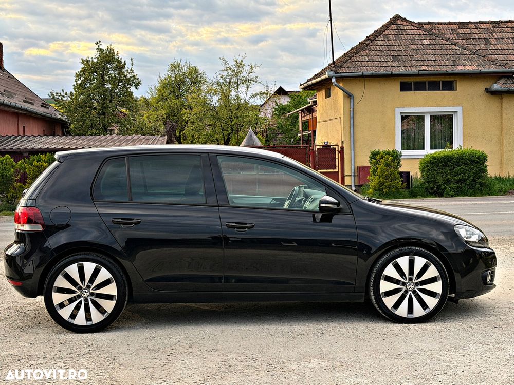 Volkswagen Golf - 6