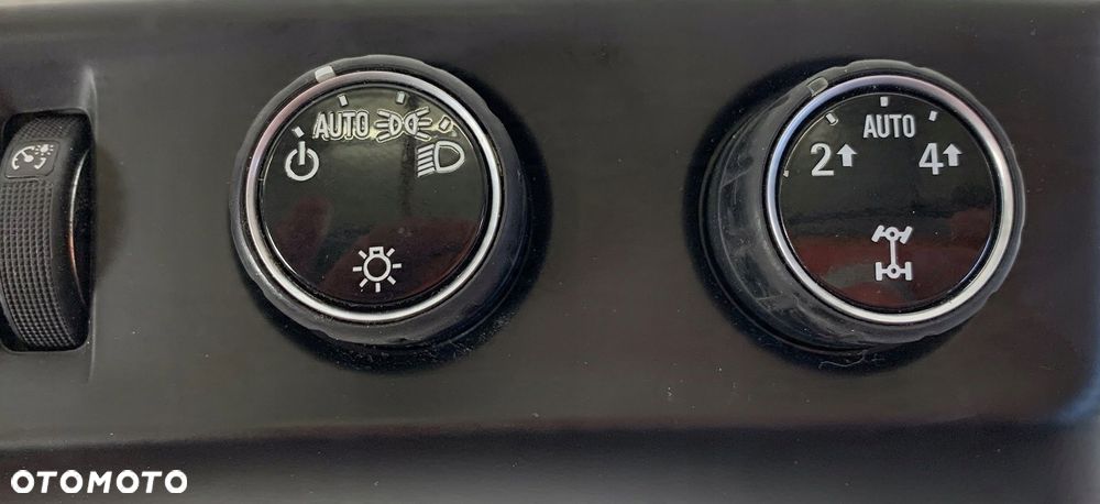 P2 CADILLAC ESCALADE IV 2014 - PANEL ŚWIATEŁ TRYBU 4X4 NAPĘDÓW 23471544 - 16
