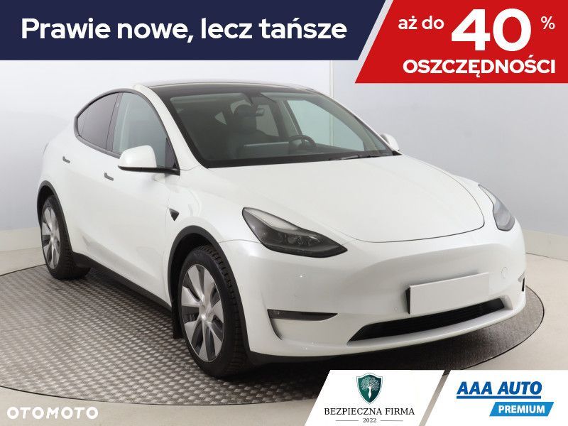 Tesla Model Y - 2