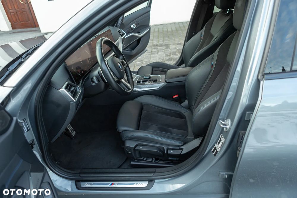 BMW Seria 3 318d Edition M Sport Shadow - 32