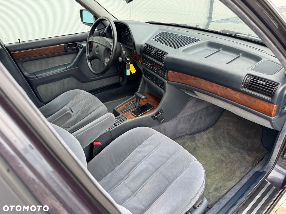 BMW Seria 7 750i - 11