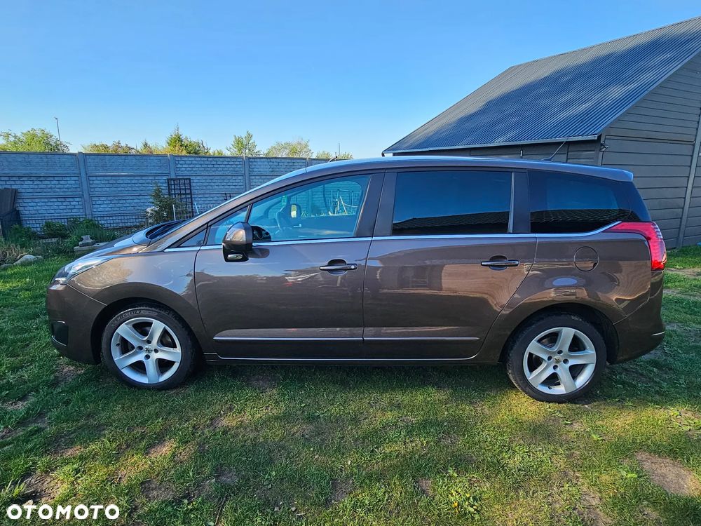 Peugeot 5008 120 VTi Premium - 17