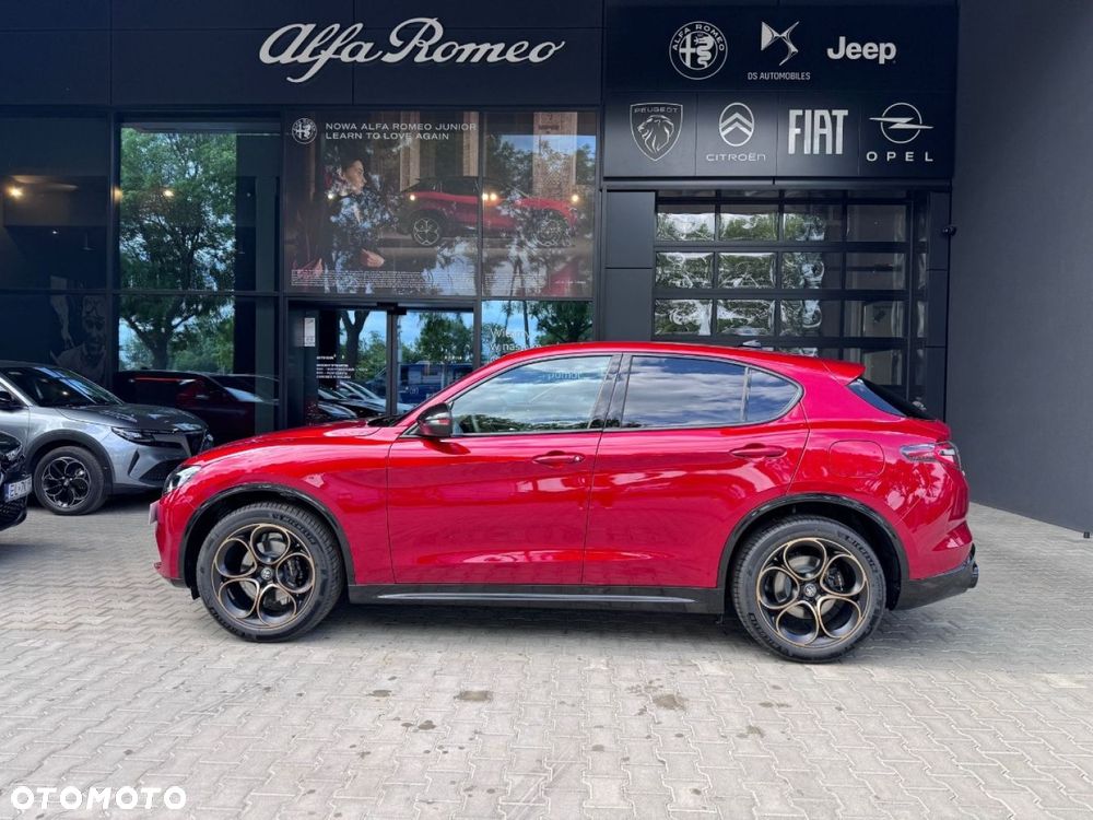 Alfa Romeo Stelvio - 10