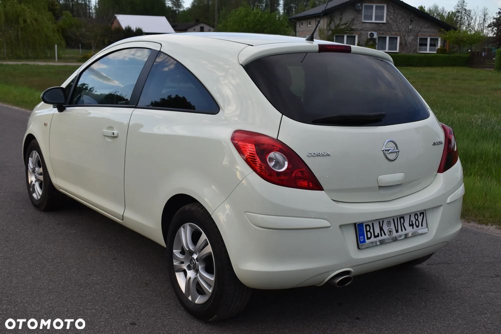 Opel Corsa - 10