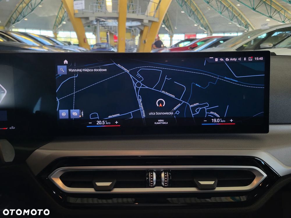 BMW Seria 3 330i sport - 16